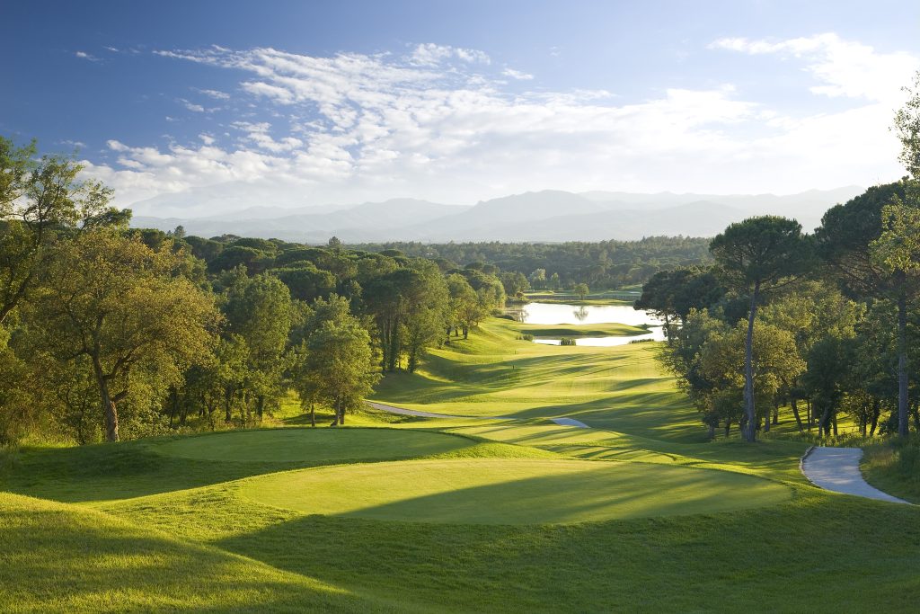 DREAM GOLF TRAVEL – PGA Golf de Catalunya #13 Green